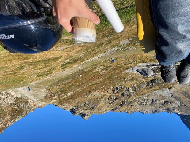 Kaffe in Dresdnerhütte am Stubaier Gletscher